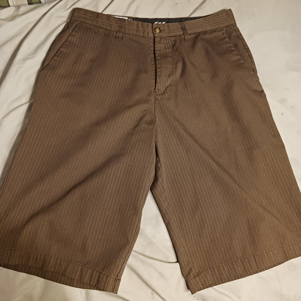 Volcom shorts Size 33
